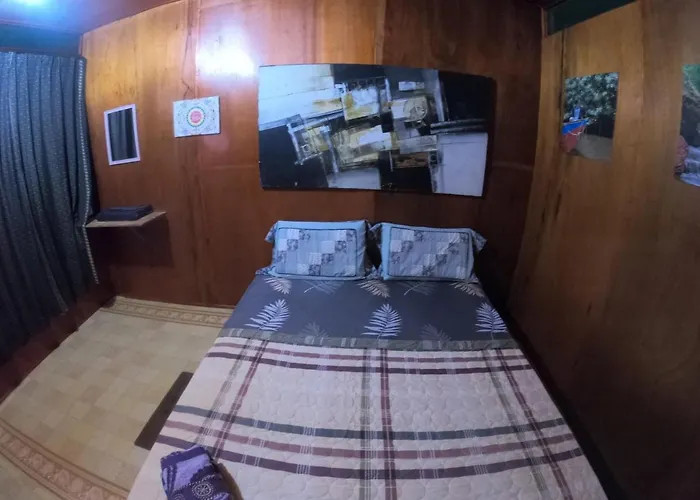 Tajau Laut Guesthouse